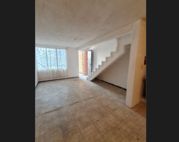 venta-b1b5b87066-2-1100 Casa en Hacienda Real de Tultepec, Tultepec