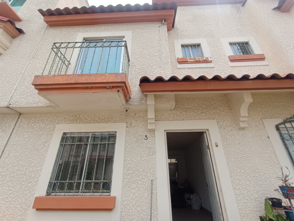 venta-c7387e90b4-16-1100 Casa en Venta Condominio en Villas del Real, Tecámac