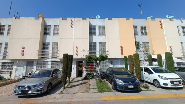 Casa en Venta Condominio en Los Héroes Ozumbilla, Tecámac