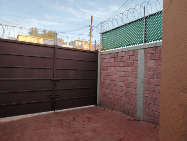 Casa en Venta Condominio en Fracc. Paseos del Lago, Zumpango