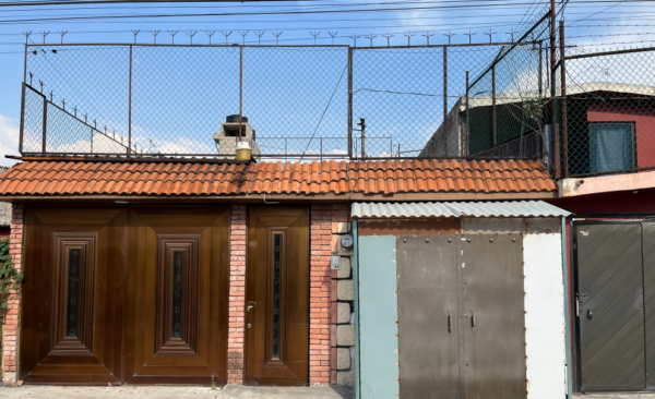 venta-f695db6262-17-1100 Casa en Venta Fraccionamiento Azteca, Ecatepec de Morelos