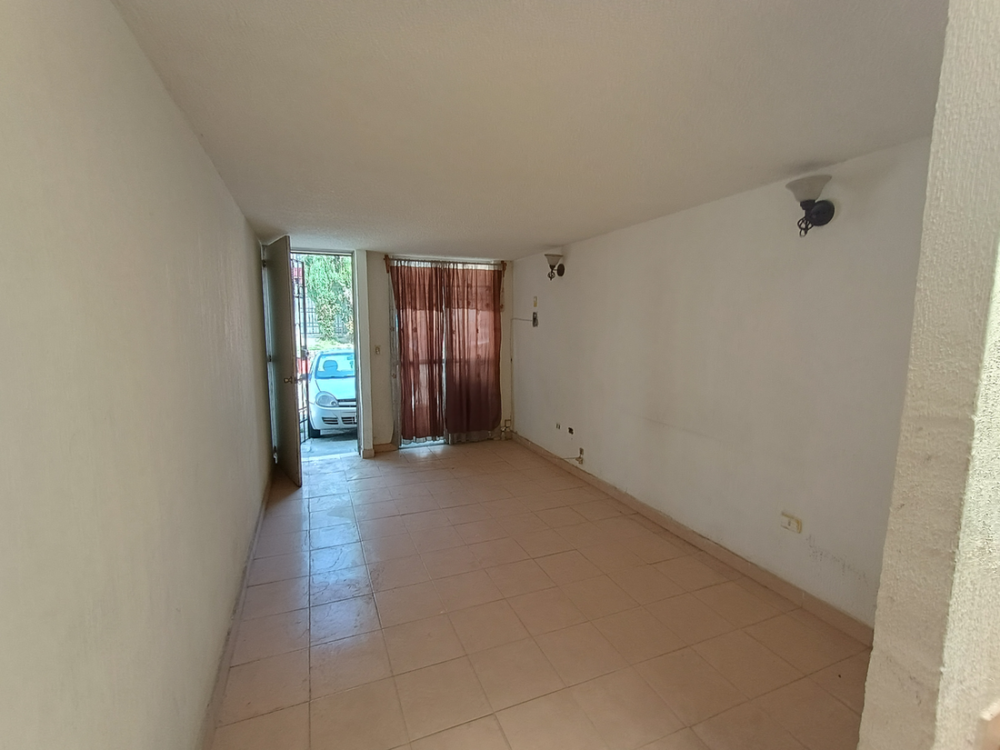 venta-855d2f53d2-10-1100 Casa en Joyas de Cuautitlán, Cuautitlán