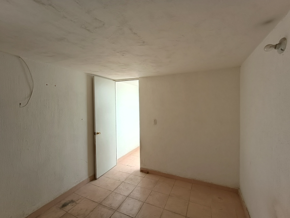 venta-9f05525397-9-1100 Casa en Joyas de Cuautitlán, Cuautitlán