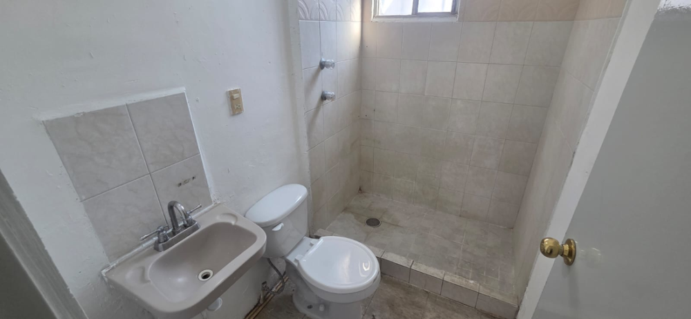 venta-d9cb98e827-18-1100 Casa en Hacienda de Coacalco, Coacalco de Berriozábal